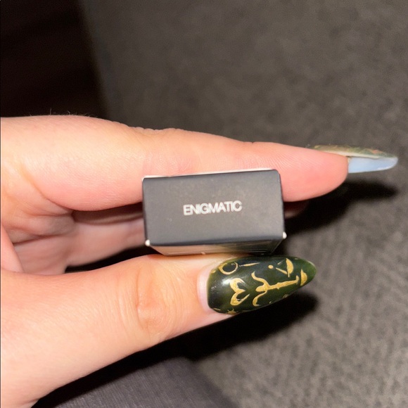 NARS Total Seduction Eyeshadow Stick in Black - Picture 2 of 4